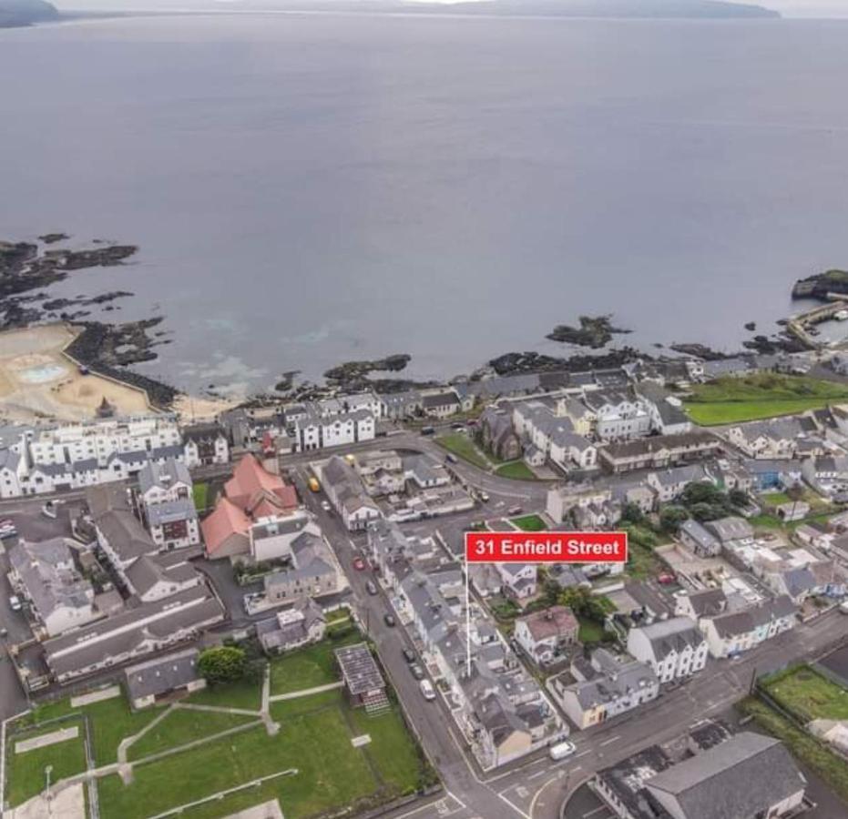 הוילה Enfield Street House Behind Portstewart Promenade With Partial Sea View From Front 3 Bed Sleeps 7 מראה חיצוני תמונה